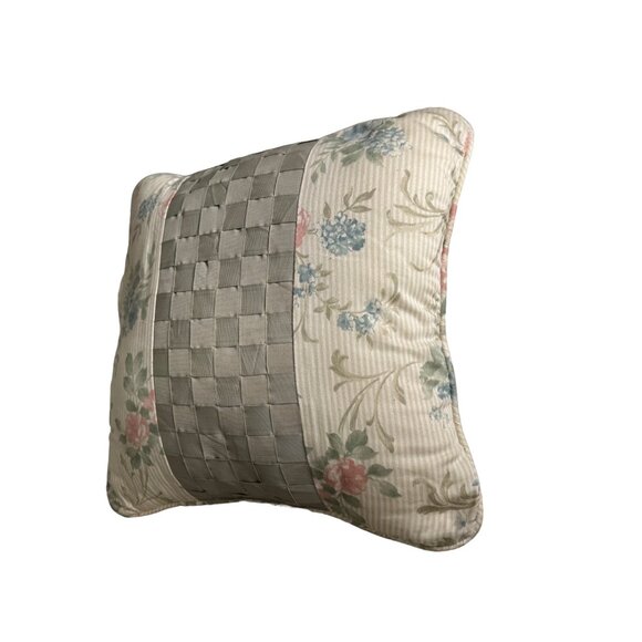 Chris Madden Floral Stripped Weaved Throw Pillow Set French Cottage Chic  Read - Picture 4 of 13